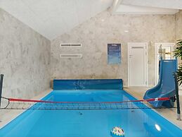 5 Star Holiday Home in Dronningmolle