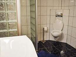 6 Person Holiday Home in Maloy