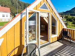 6 Person Holiday Home in Maloy