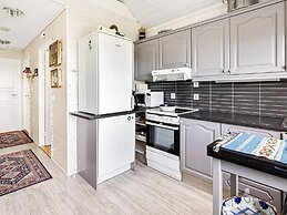 6 Person Holiday Home in Anneland