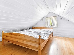 6 Person Holiday Home in Anneland