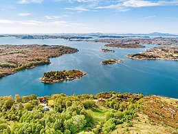 6 Person Holiday Home in Anneland