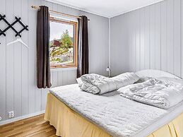 6 Person Holiday Home in Anneland