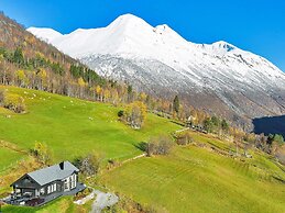 8 Person Holiday Home in Valldal