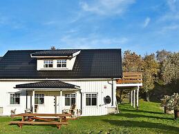 4 Person Holiday Home in Oksvoll