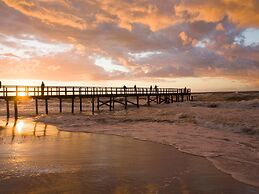 Nice Holiday Home Located 800 m From the sea