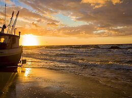 Nice Holiday Home Located 800 m From the sea