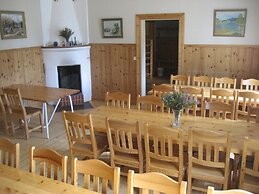 Perfect House for Groups, Many Facilities, 14 Miles From Skiarea Brana