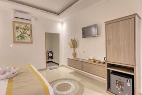 Kelingking Parama Resort