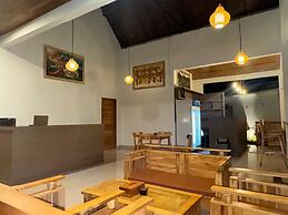 Kelingking Parama Resort