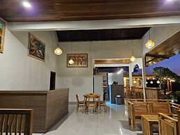 Kelingking Parama Resort