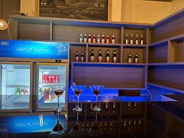 Kelingking Parama Resort