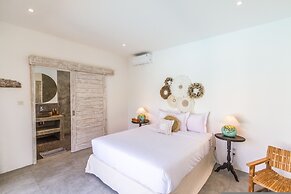 Villa Opaline by Alfred in Bali - Exquisite Architectural Villa With O