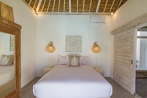 Villa Opaline by Alfred in Bali - Exquisite Architectural Villa With O