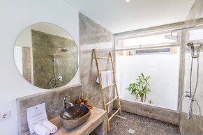 Villa Opaline by Alfred in Bali - Exquisite Architectural Villa With O