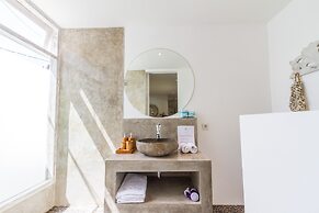 Villa Opaline by Alfred in Bali - Exquisite Architectural Villa With O