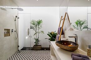 Villa Surga Blue by Alfred in Bali - Brand New 5 BR Pool Villa in the 