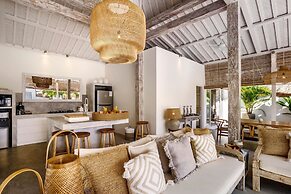 Villa Surga Blue by Alfred in Bali - Brand New 5 BR Pool Villa in the 