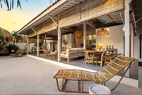 Villa Surga Blue by Alfred in Bali - Brand New 5 BR Pool Villa in the 