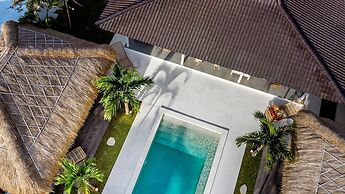 Villa Surga Blue by Alfred in Bali - Brand New 5 BR Pool Villa in the 