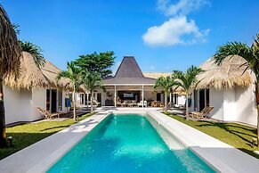 Villa Surga Blue by Alfred in Bali - Brand New 5 BR Pool Villa in the 