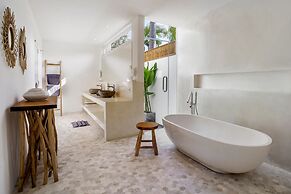 Villa Surga Blue by Alfred in Bali - Brand New 5 BR Pool Villa in the 