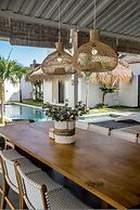 Villa Makena by Alfred in Bali - Stunning Tropical 6BD Villa Near the 