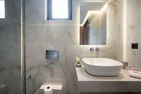 Four Horizons Luxury Villas