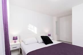 Sea View Apartment Doris