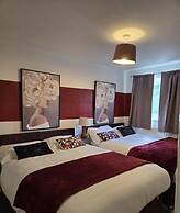 Manchester Blissful Retreat - 3-bedroom House