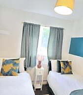 Manchester Blissful Retreat - 3-bedroom House