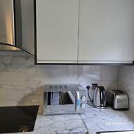 Manchester Blissful Retreat - 3-bedroom House