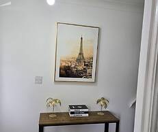 Manchester Blissful Retreat - 3-bedroom House