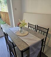 Manchester Blissful Retreat - 3-bedroom House