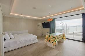 HEMIRION POOL VILLA&RESORT