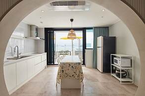 HEMIRION POOL VILLA&RESORT