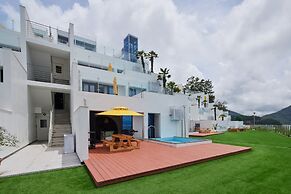 HEMIRION POOL VILLA&RESORT