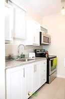 1-bed Smart Access Condo Near Bob Marley Museum
