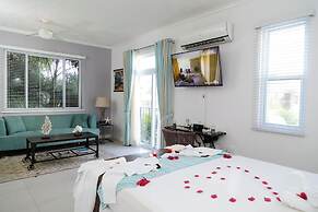 1-bed Smart Access Condo Near Bob Marley Museum