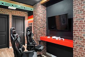 Gorgeous 5Bd Pool Game Room at Windsor Cay 1253