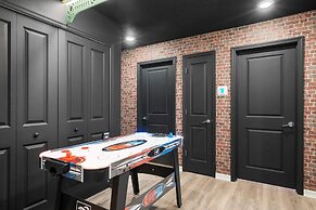 Gorgeous 5Bd Pool Game Room at Windsor Cay 1253