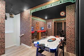 Gorgeous 5Bd Pool Game Room at Windsor Cay 1253