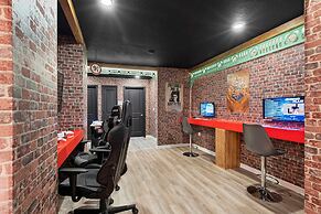 Gorgeous 5Bd Pool Game Room at Windsor Cay 1253