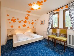 Exclusive Group House in Winterberg in the Forest