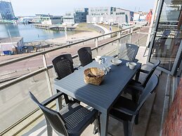 Luxury 3 Room Apartment in Scheveningen