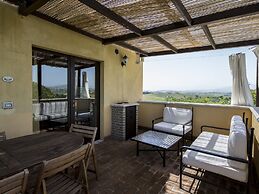 Enticing Apartment in Ascoli Piceno With Swimming Pool