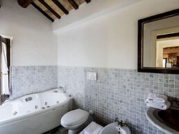 Enticing Apartment in Ascoli Piceno With Swimming Pool