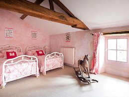 Holiday Home in Saint-laurent-de-la-salle With Pool