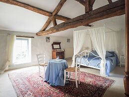 Holiday Home in Saint-laurent-de-la-salle With Pool