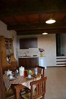 Lovely Farmhouse in Monticiano With Garden